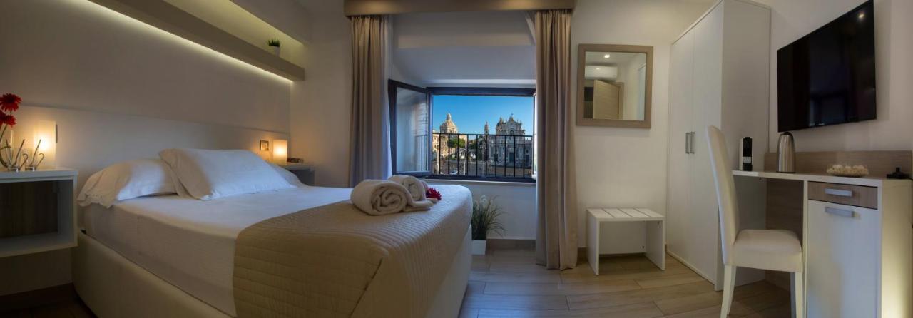 Le Suites Del Duomo Catania Exterior photo